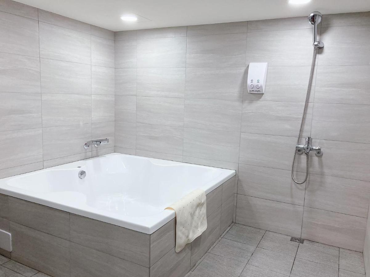 Cy Hotel 台北市 エクステリア 写真